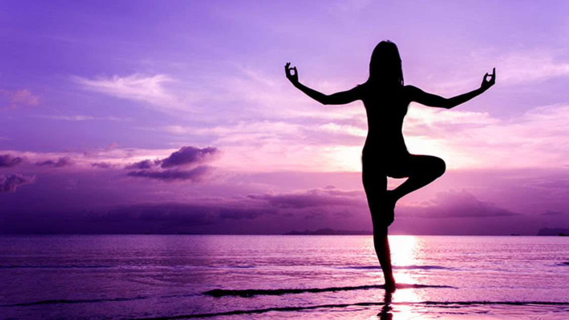 9 Claves para ser feliz yoga e1552955170860 - 9 Claves para ser feliz